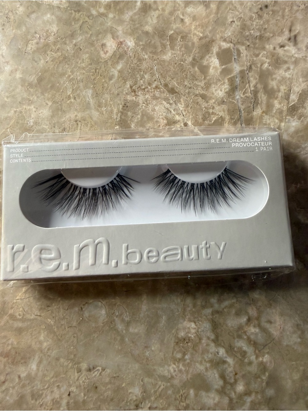 🌷5-$25🌷r.e.m. beauty Dream Lashes in Black